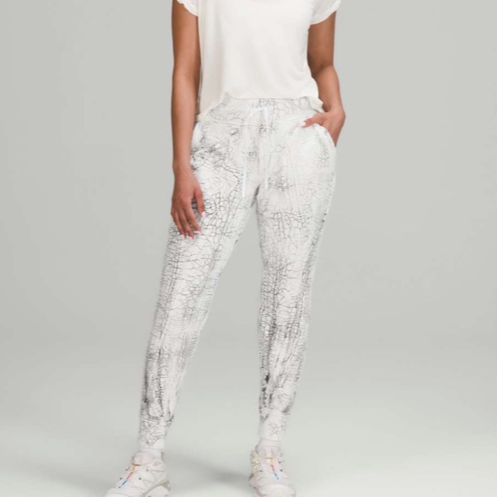 Lululemon Athletica White Patterned Joggers